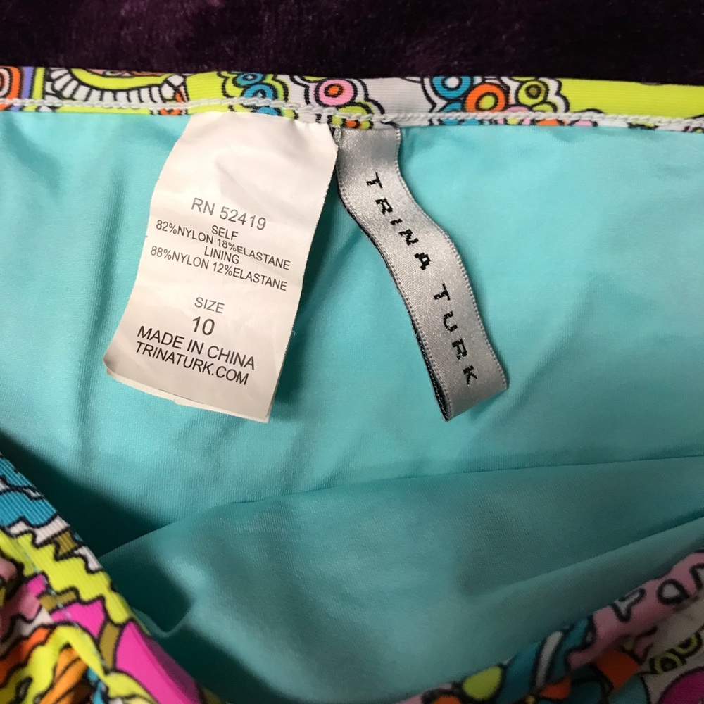 Trina Turk Bikini Bottoms - Picture 3 of 5